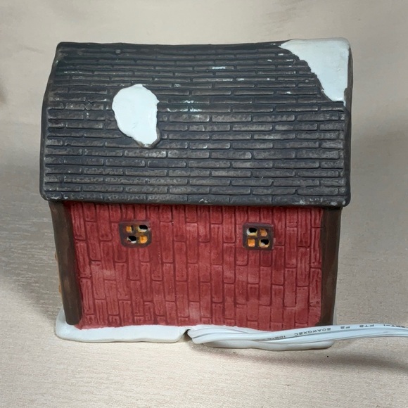 Porcelain Lighted Hay Barn - Picture 2 of 13